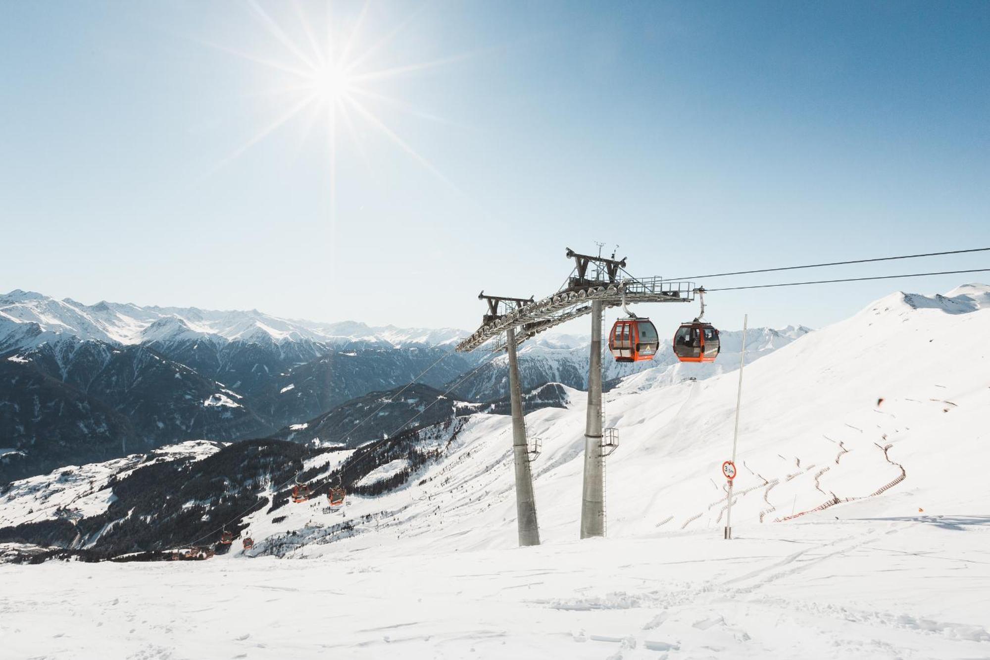 Alpine Resort Goies Superior (Adults Only) 拉迪斯 外观 照片