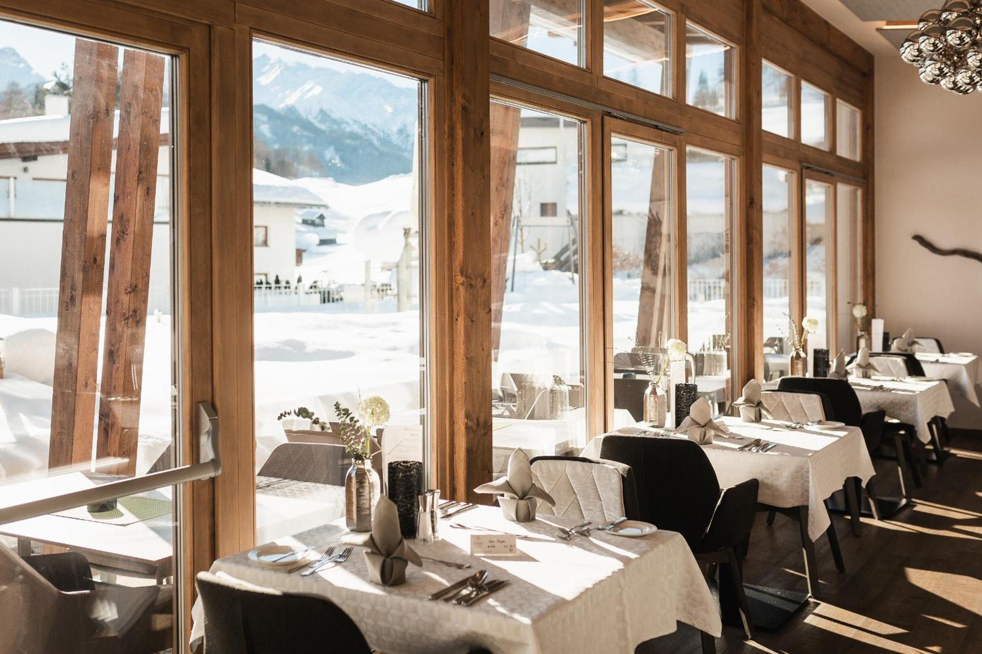 Alpine Resort Goies Superior (Adults Only) 拉迪斯 外观 照片
