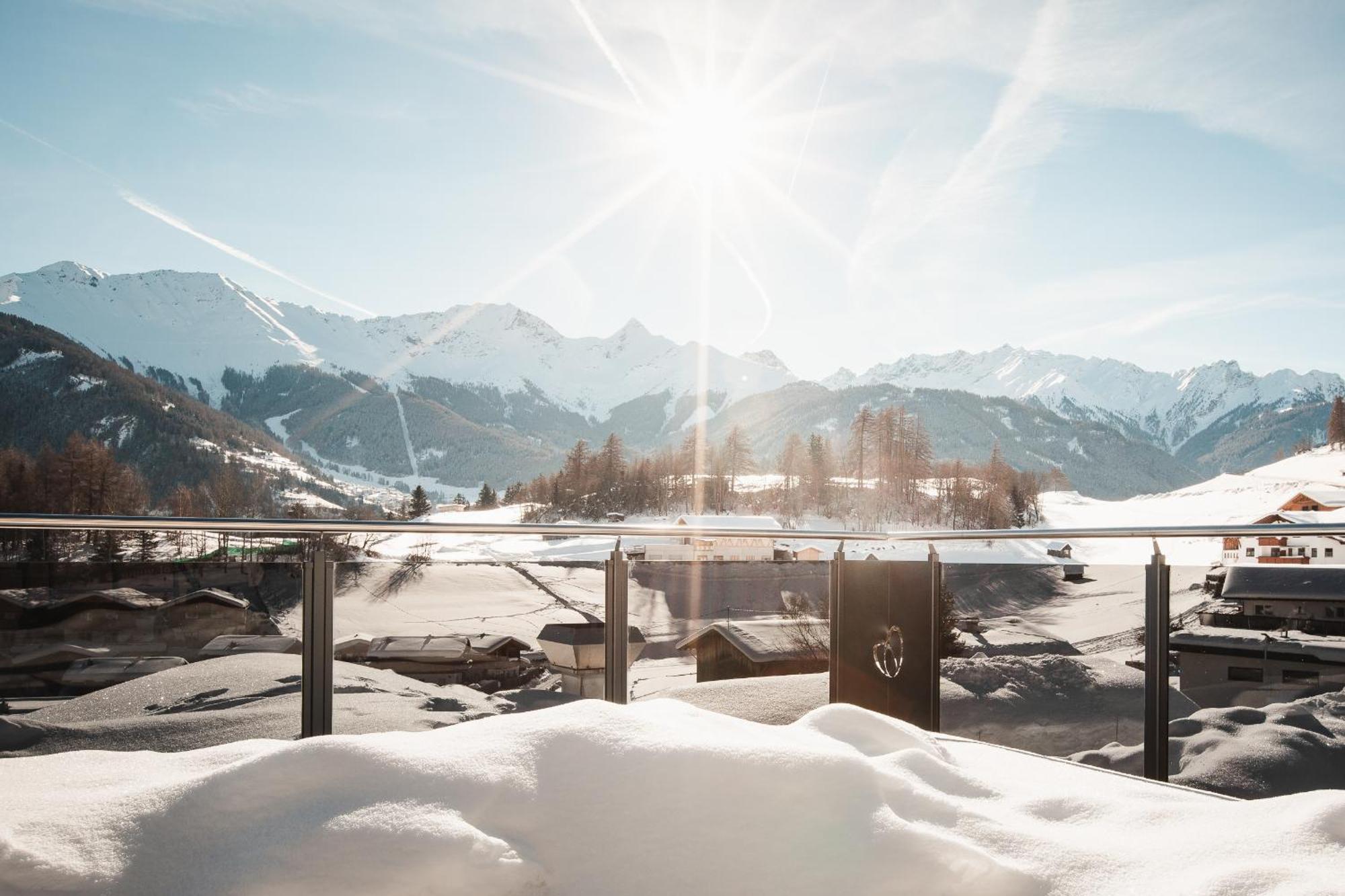 Alpine Resort Goies Superior (Adults Only) 拉迪斯 外观 照片